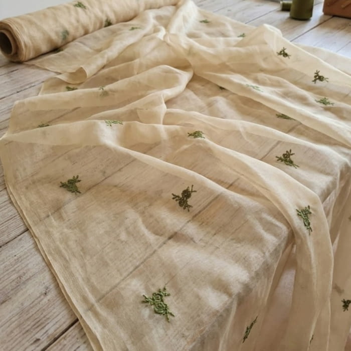 Tela visillo organza bordado verde