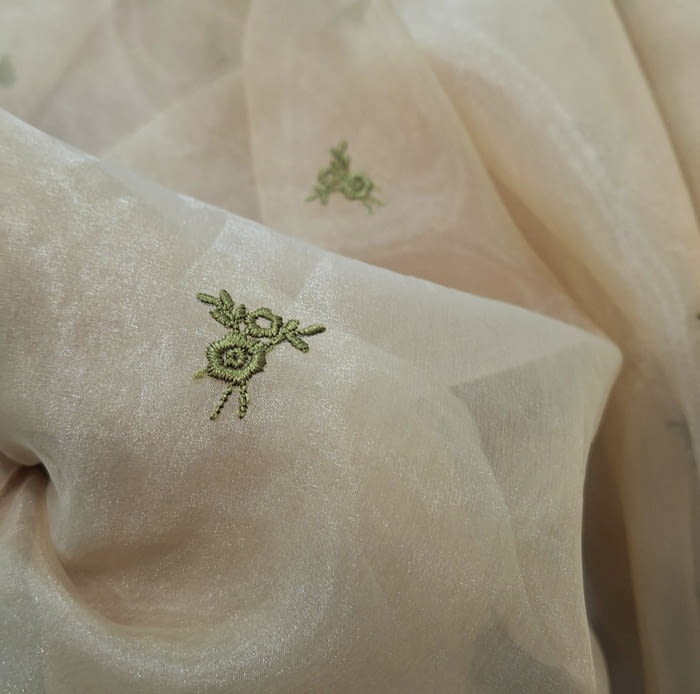 Tela visillo bordado verde - 4