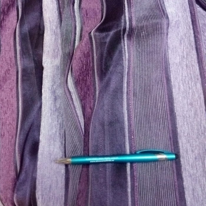 Tela tul morado. Quedan 1,20 x 3,00 metros = 18,90 € - 1
