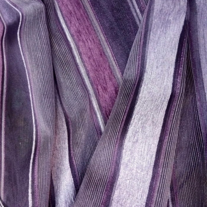 Tela tul morado. Quedan 1,20 x 3,00 metros = 18,90 € - 3