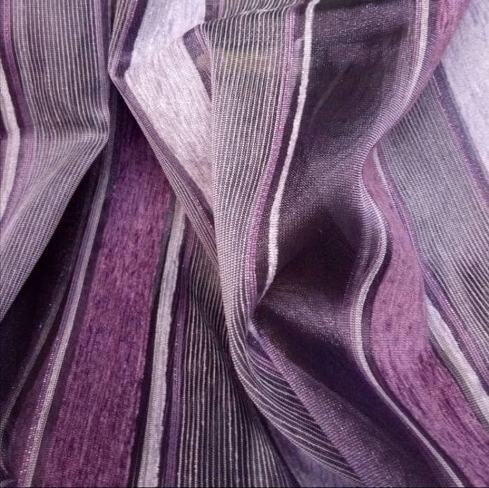 Tela tul morado. Quedan 1,20 x 3,00 metros = 18,90 € - 5