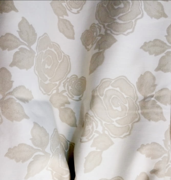 Tela flores beige 280