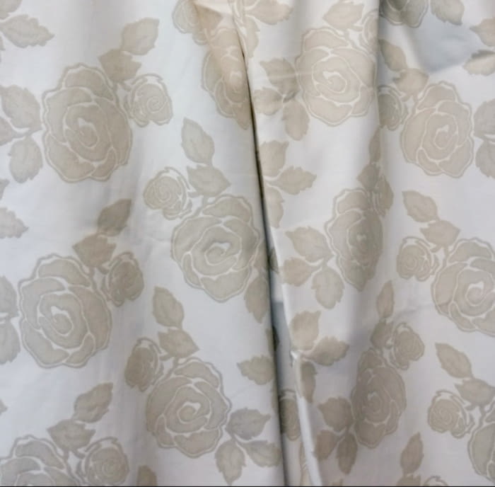 Tela flores beige 280 - 5