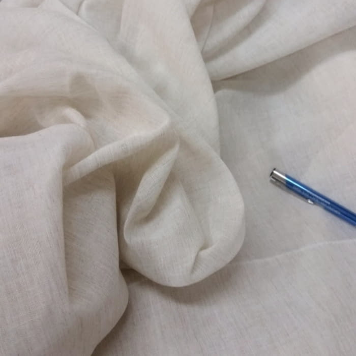 Tela visillo arena bajo