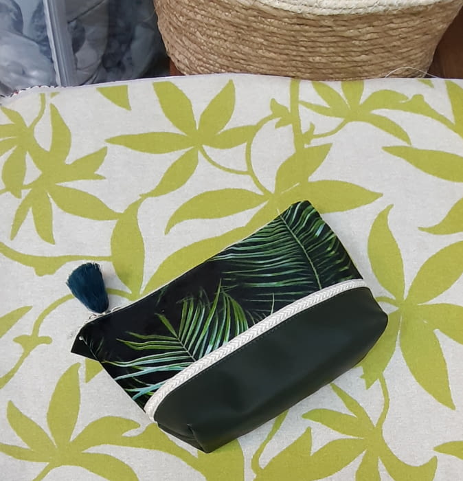 Tela resinada hojas pistacho - 1