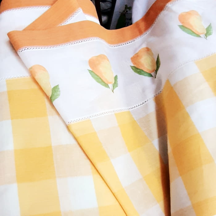 Tela cuadros anaranjados altura 55