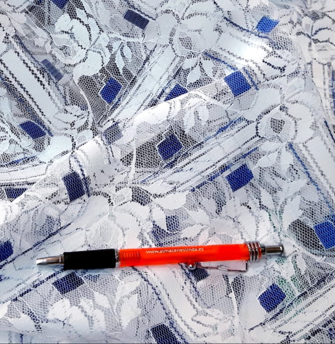 Tela encaje flores azules - 1