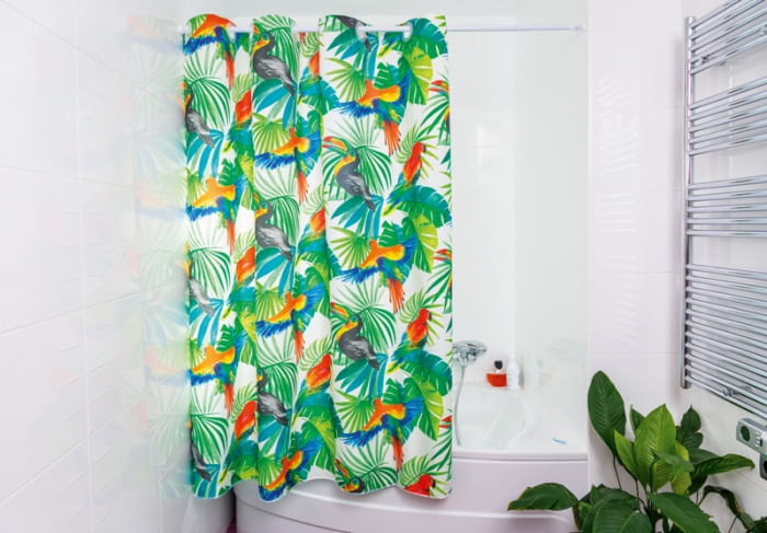 Cortina baño loros
