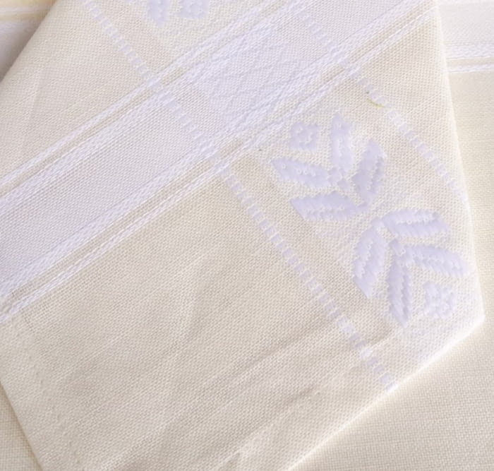 Mantelería vainilla 150 x 300 + 12 - 1