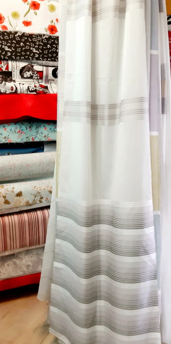 Tela visillo bajo rayas grises - 1