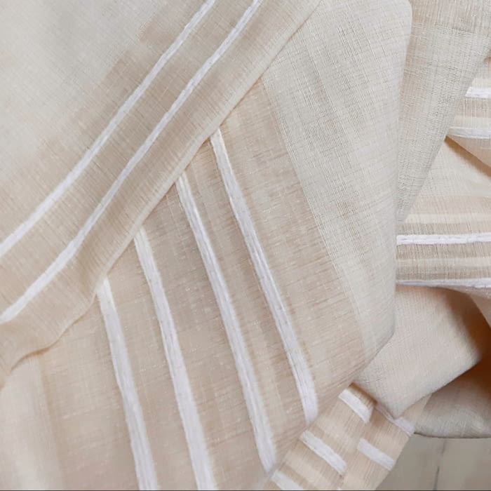 Tela visillo beige rayitas blancas - 3