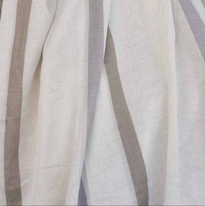 Tela visillo 135 x 280 = 18,90 €