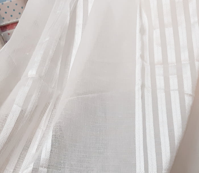 Tela visillo 80 x 300 = 7,99 €