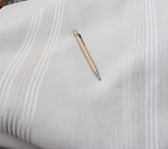 Tela visillo rayitas 2,10 x 2,90 metros = 26,99 €