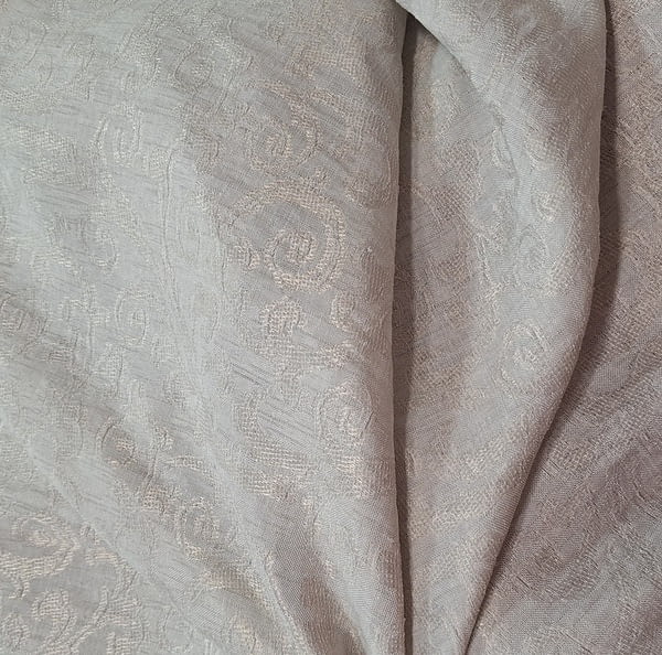 Tela visillo damasco topo 1,90 x 2,90 = 19,99 €