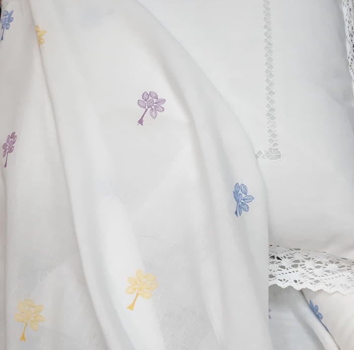 Tela visillo árboles bordados - 4