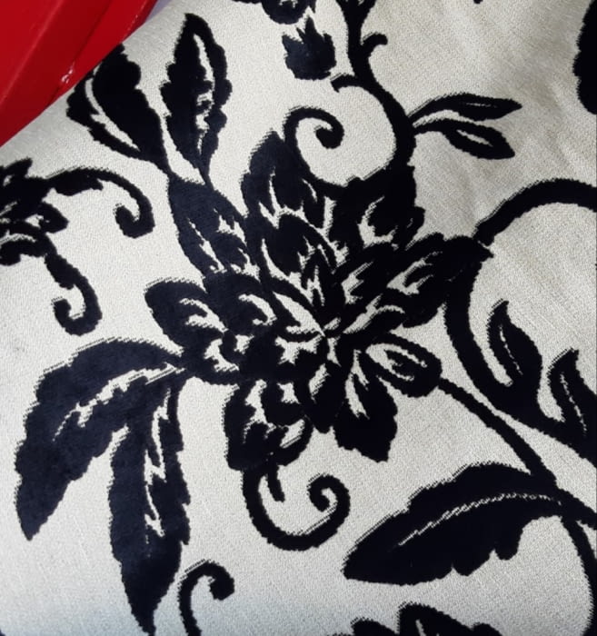 Tela Brocado en terciopelo negro 150 - 1