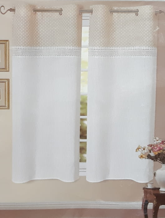 Visillos confeccionados beige corazones