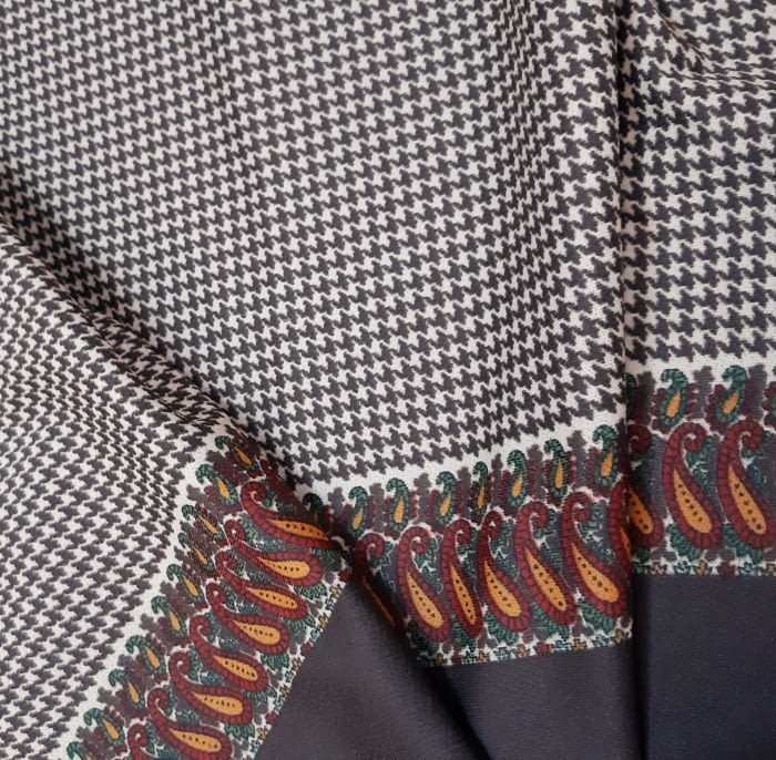 Tela pata gallo 80 x 150 cm