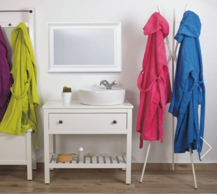 Albornoces capucha Sicilia