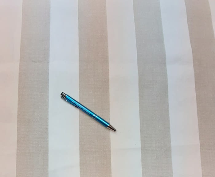 Tela tapicería rayas beige 120 x 185 cm - 4