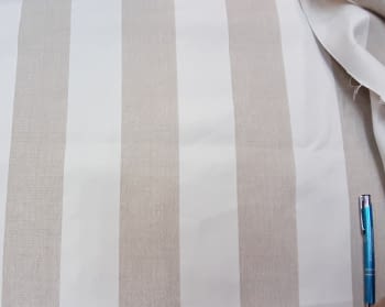 Tela tapicería rayas beige 120 x 185 cm - 5