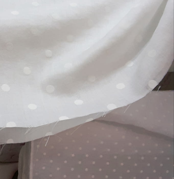 Tela visillo topos grandes 280 - 4