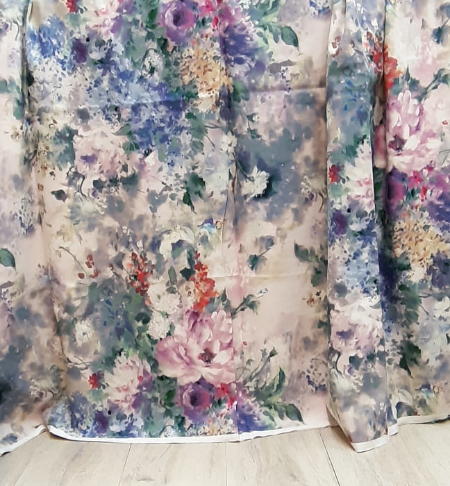 Tela flores acuarela lilas 280