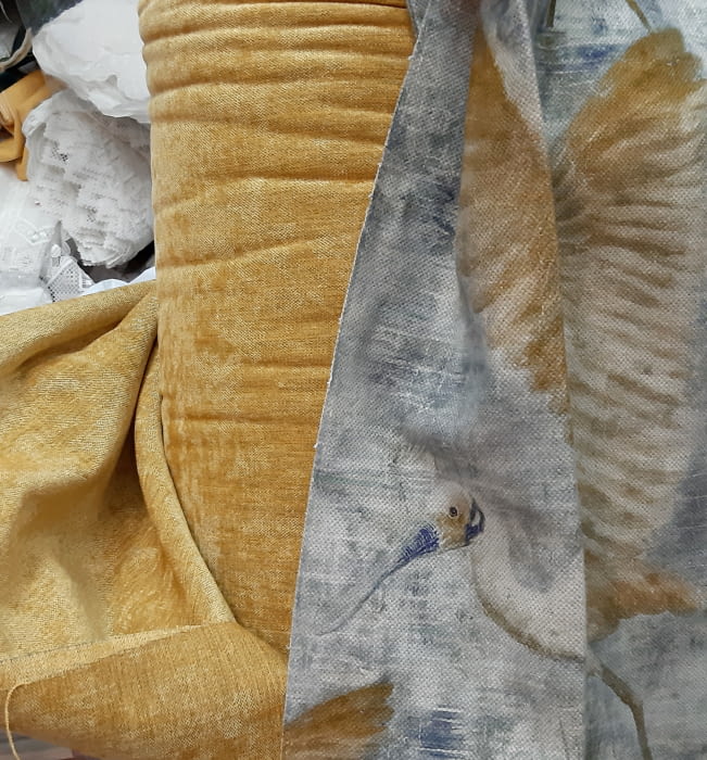 Tela terciopelo chenilla amarillo 270 - 3