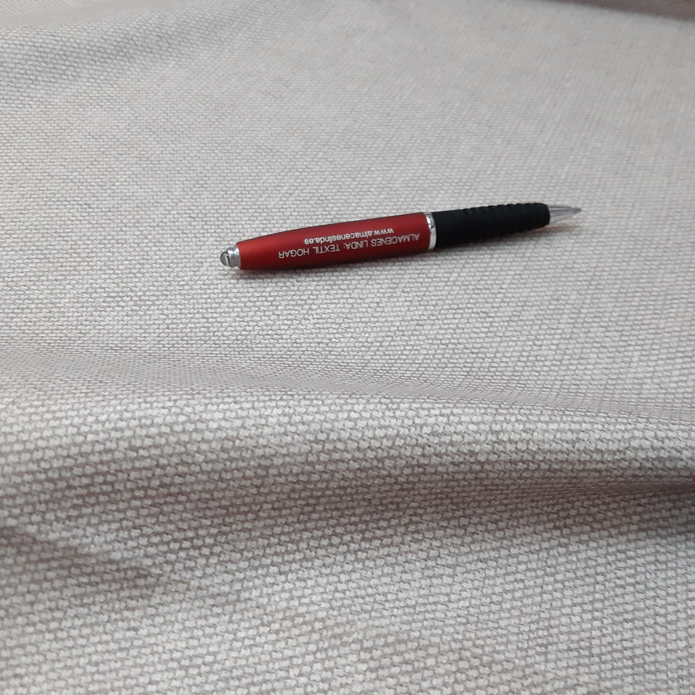 Tela tapicería Rombus trama beige 140
