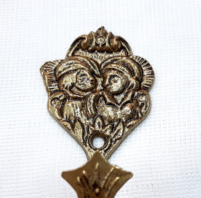 Alzapaños Amantes de Teruel dorados 8,5 cm - 1