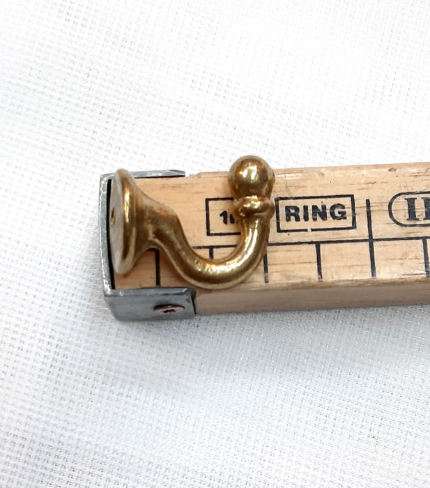 Alzapaño gancho dorado latón 3,00 cm - 1