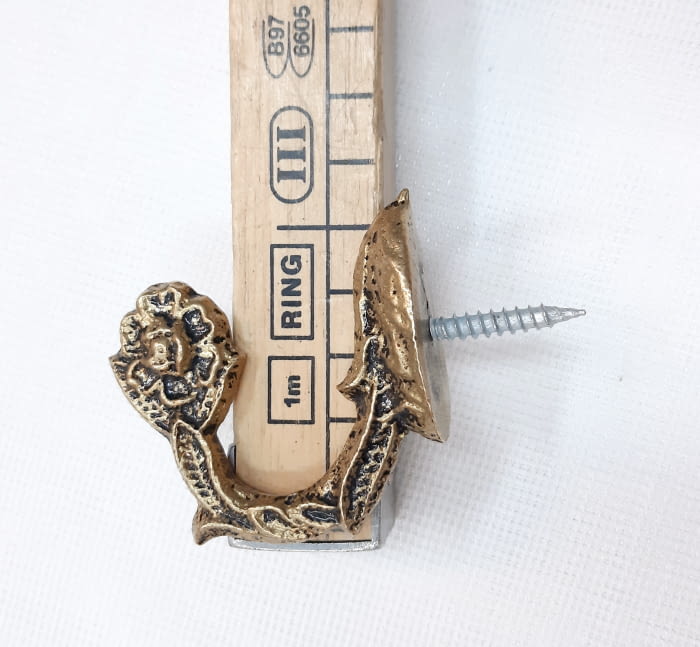 Alzapaño oro viejo 5,5 cm