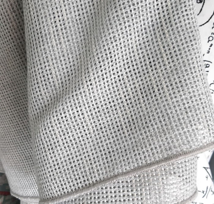 Tela visillo malla gris 300 - 2