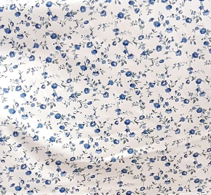 Tela florecitas azules 140 - 2