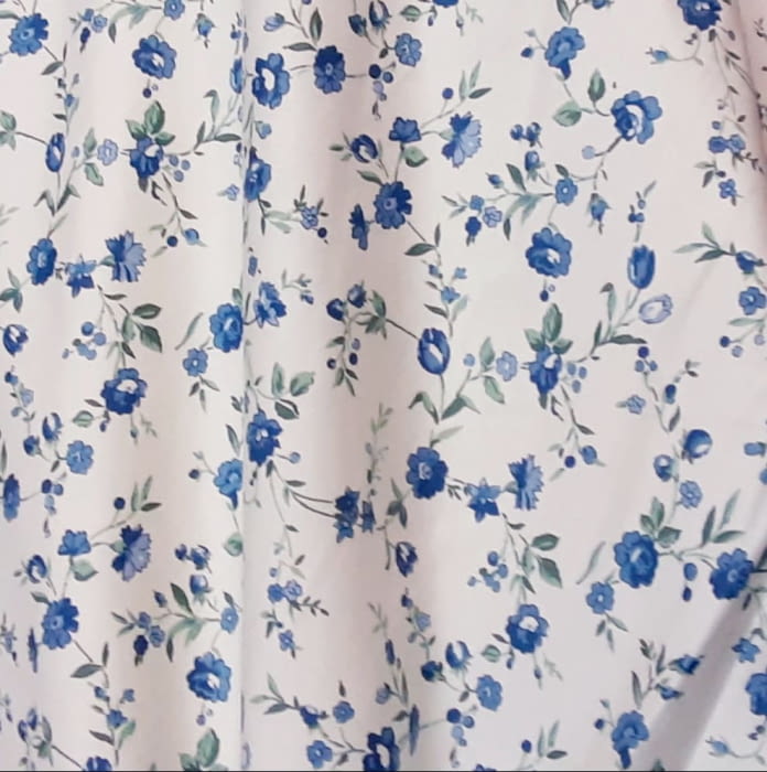 Tela florecitas azules 140 - 3