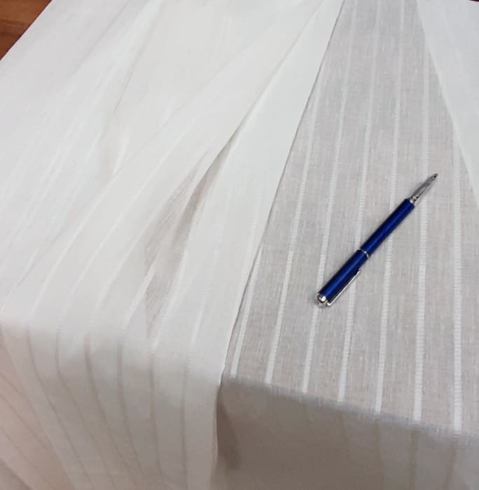 Tela visillo rayitas blancas 305 - 1