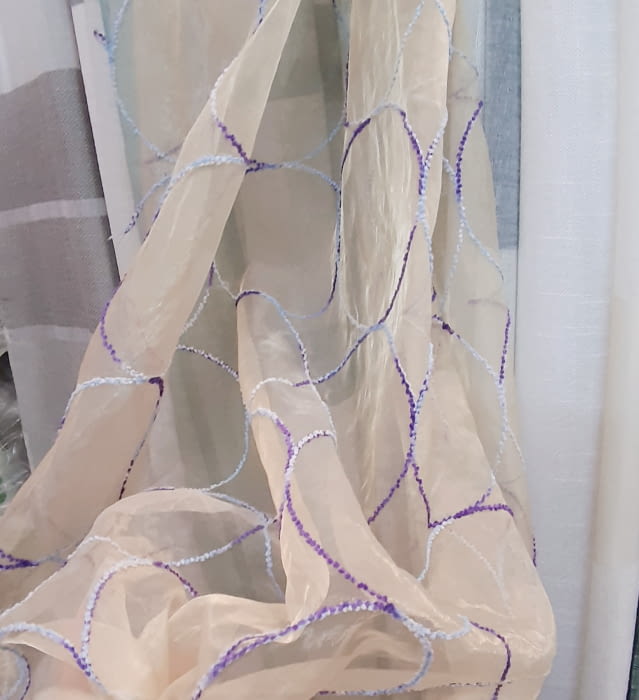 Tela visillo cristal círculos lilas - 3