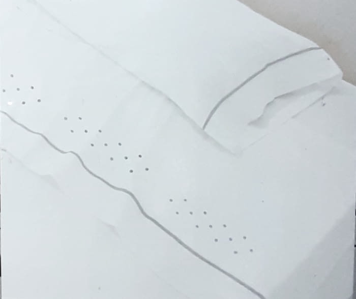 Juego de sábanas topos bordados beige. Cama 150 - 1