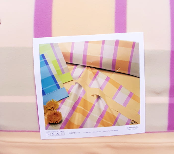 Juego de sábanas térmicas cuadros melocotón.  Cama 150 - 2