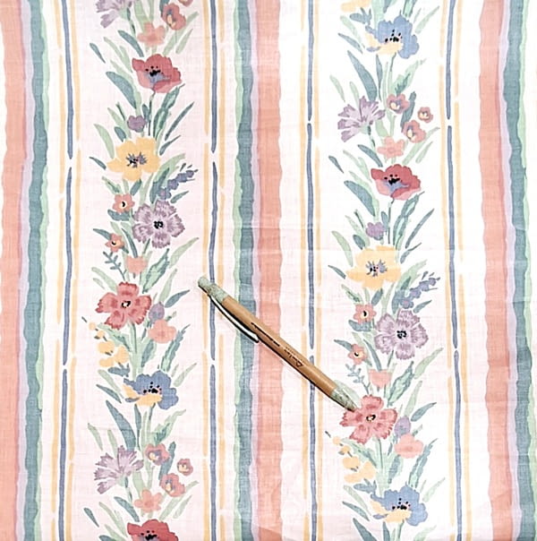 Tela flores y rayas pastel 150 - 4