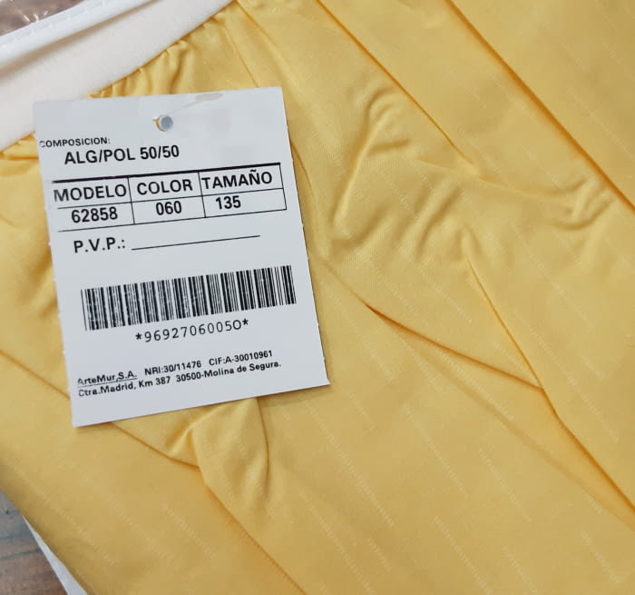 Cubrecanapé fruncido amarillo raya: 105, 135 - 1