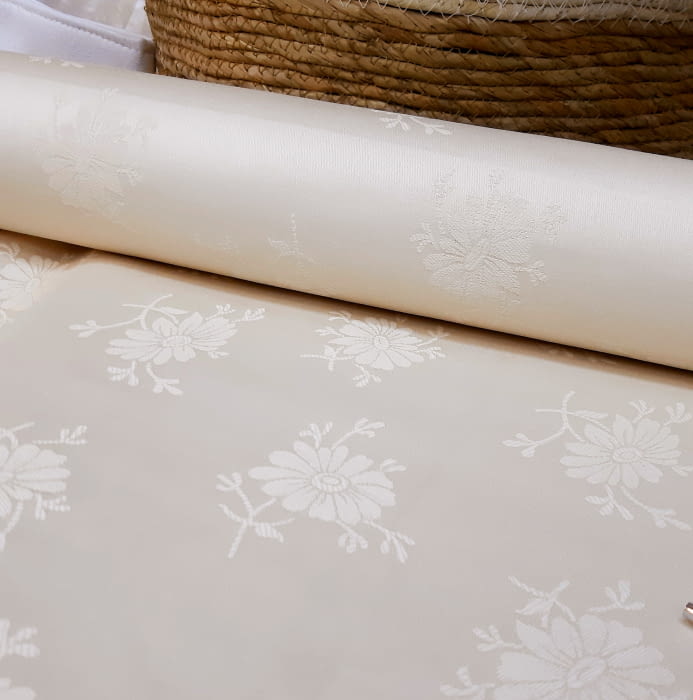 Tela adamascada flores beige - 3