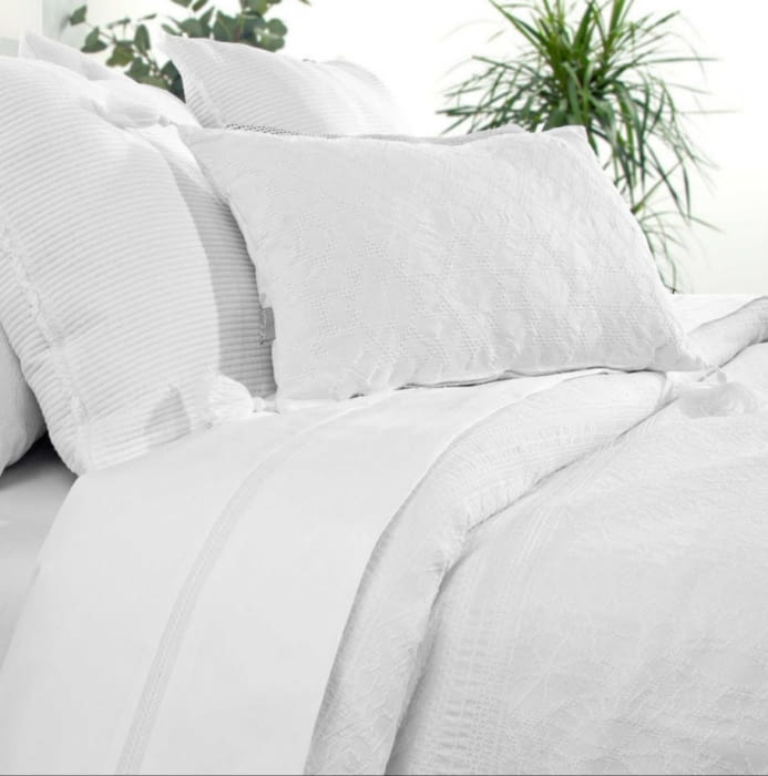 Fundas nórdicas blancas labrado greca - 1