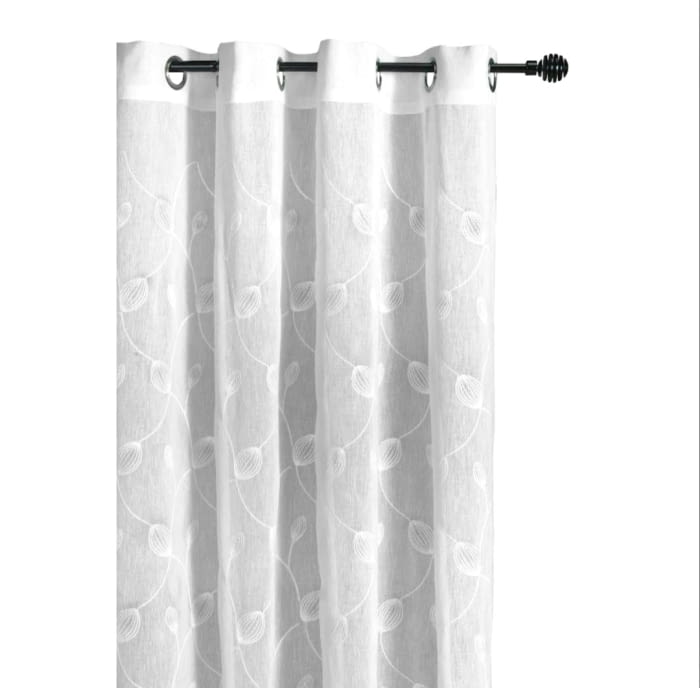 Visillo confeccionado blanco bordado hojas