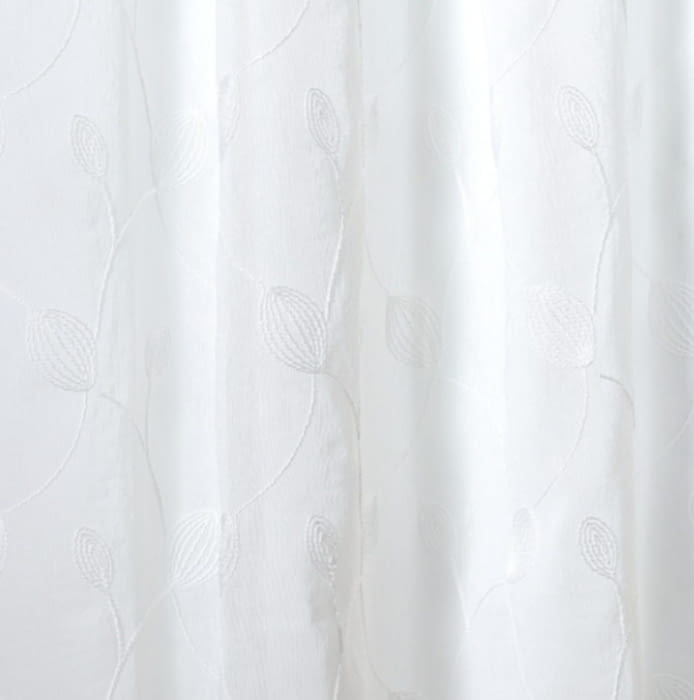 Visillo confeccionado blanco bordado hojas - 1