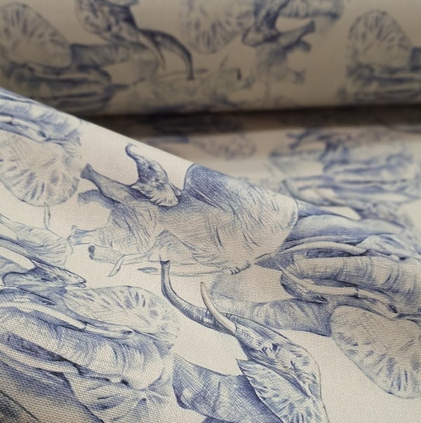 Tela Half panamá beige elefantes azules - 3