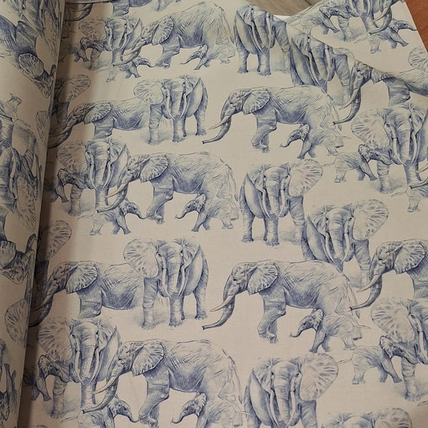 Tela Half panamá beige elefantes azules - 5