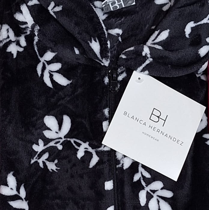 Bata negra tacto muflón flores blancas - 1