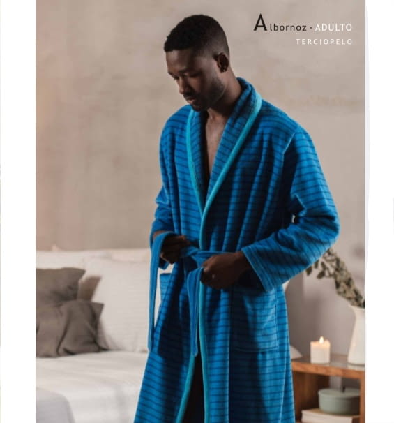 Albornoz azul rayitas oscuras XL